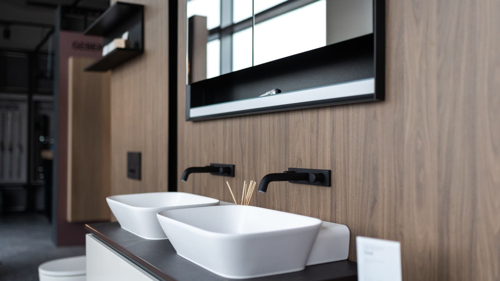 Geberit ONE vonios kambario baldai Geberit ONE vonios kambario baldai