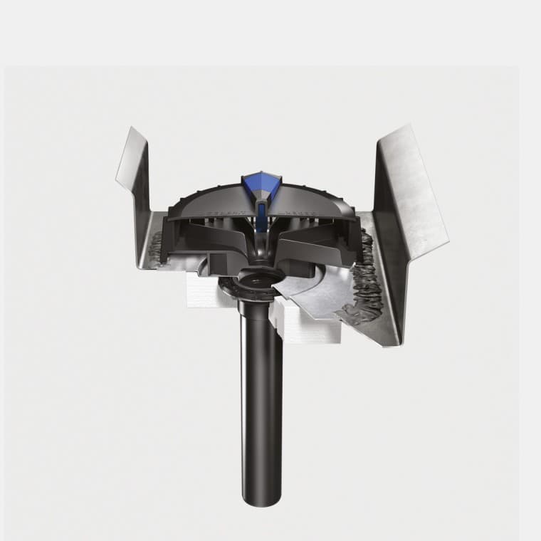 Stogas su plieniniu lataku Stogas su plieniniu lataku