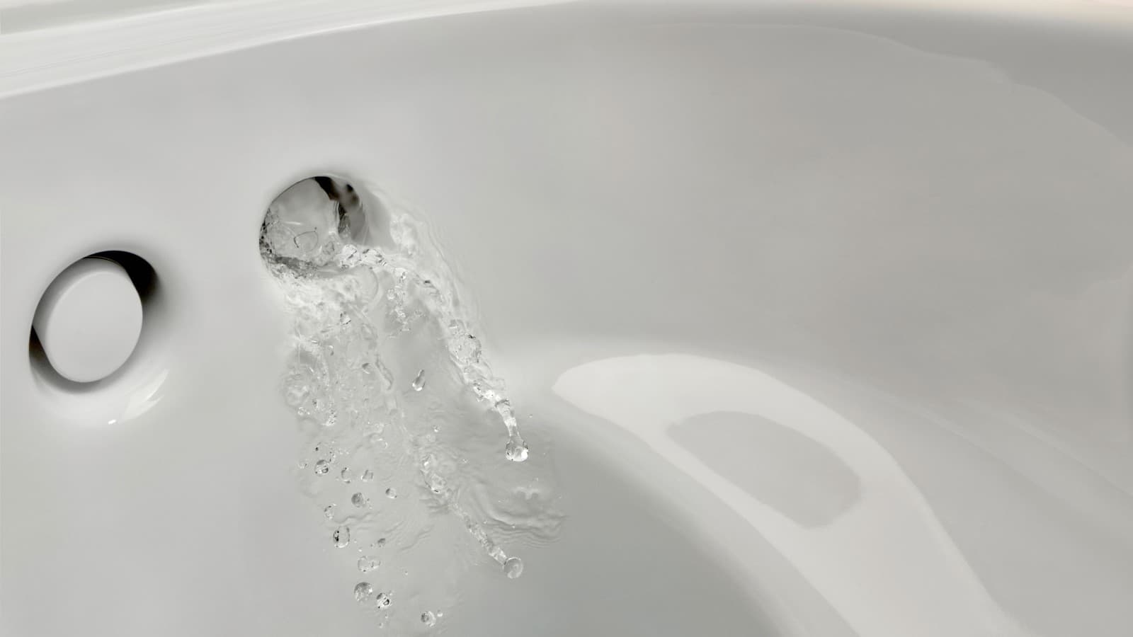 Geberit AquaClean Mera WC puodas purkštuko nuplovimas Geberit AquaClean Mera WC puodas purkštuko nuplovimas