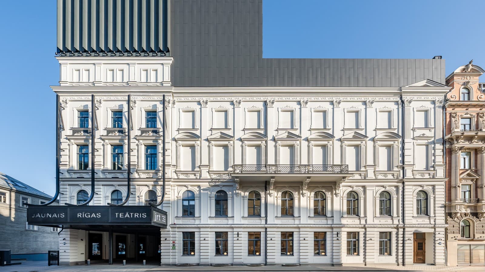 Nuo apleisto seno pastato iki architektūrinio perlo: Naujas Rygos teatras (© Jānis Salmanis) Nuo apleisto seno pastato iki architektūrinio perlo: Naujas Rygos teatras (© Jānis Salmanis)